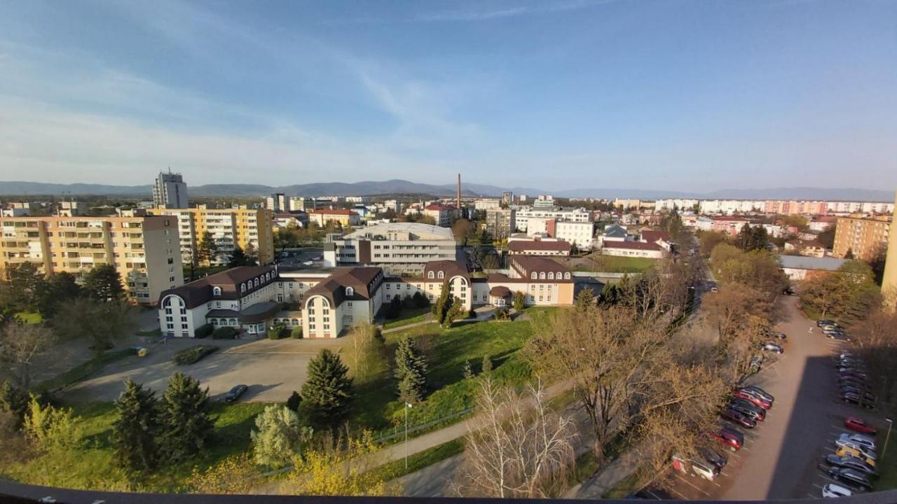 Útulný apartmán blízko centra Michalovce Exterior foto